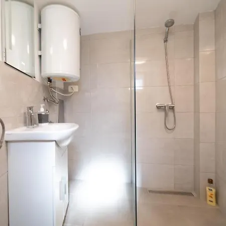 Fly Апартаменти *